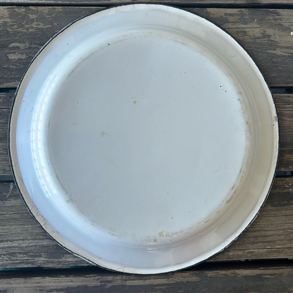 Antique Enamelware Child’s Plate Rare Darling Spring Decor Primitive Cou… - Picture 7 of 14